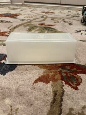 Tupperware 2 lb Velveeta Cheese Keeper / Butter Container Vintage #518/519